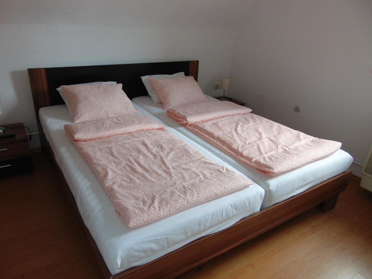 Csevi Apartmanhaz Mezőkövesd Eksteriør bilde